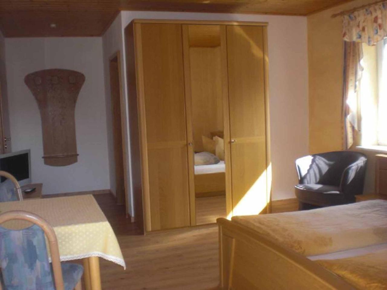 Pension Haus Am Heubach Bad Staffelstein Exteriör bild