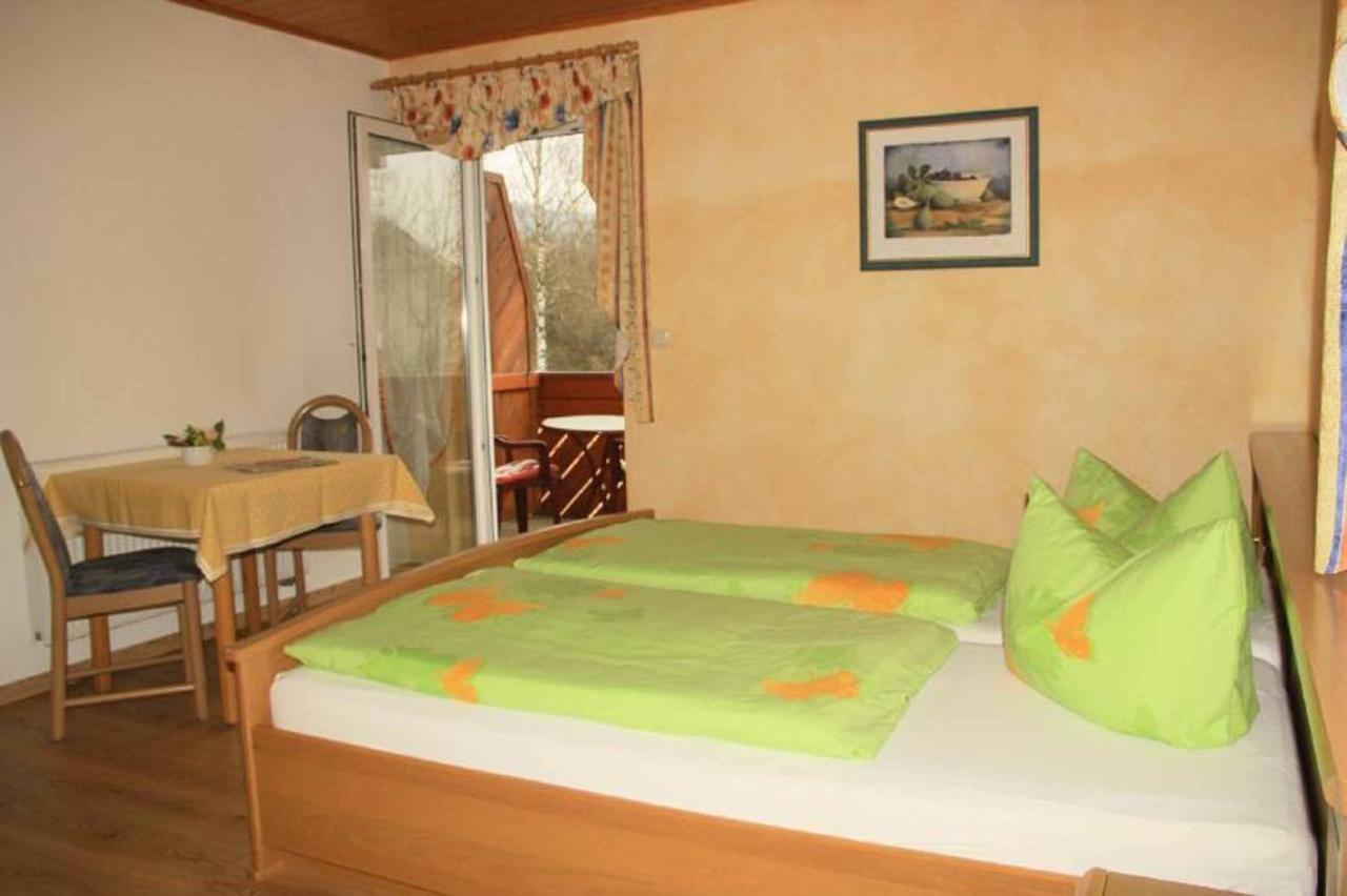 Pension Haus Am Heubach Bad Staffelstein Exteriör bild